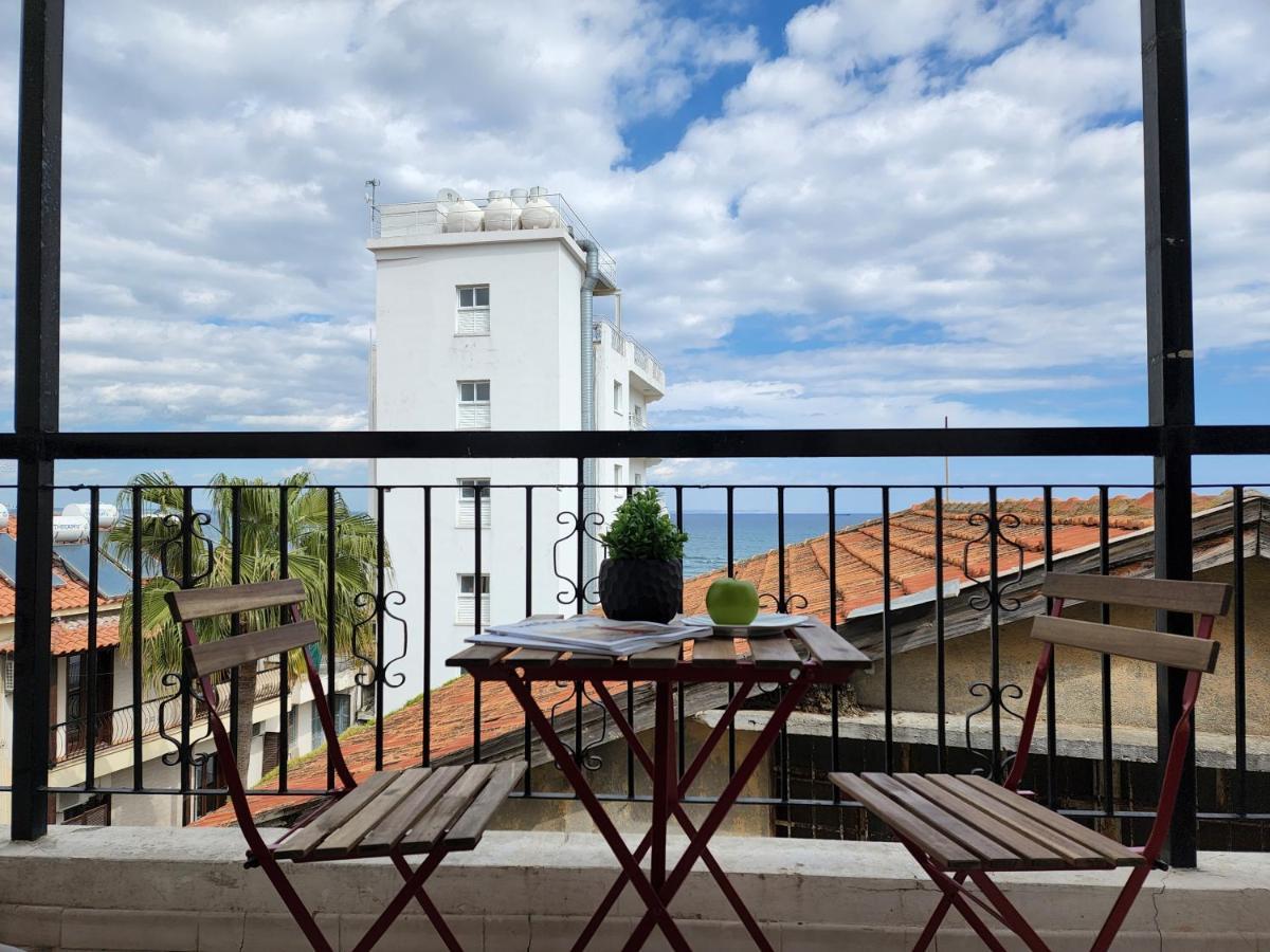 Kay'S City & Seaview One Bedroom Apartment Larnaca Exteriör bild